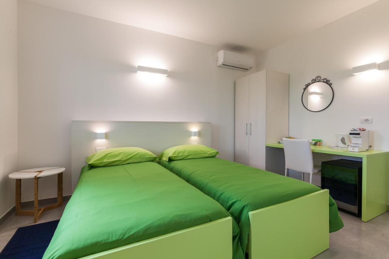 Rose Canine B&B Cesenatico Exterior photo